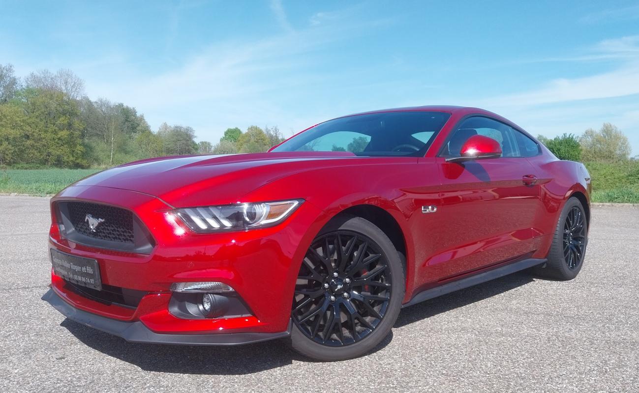 FORD MUSTANG - 5.0L V8 GT COUPE (2017)